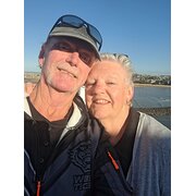 House Sitter - Seniors Lap year retired couple