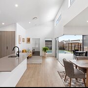 Home Owner wanting sitter in , Queensland