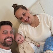 House Sitter - Caring Young Family