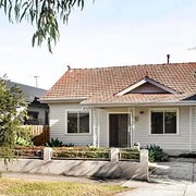 Home Owner wanting sitter in , Victoria
