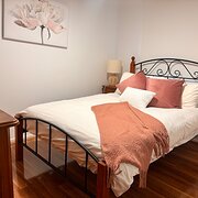 Home Owner wanting sitter in , Victoria
