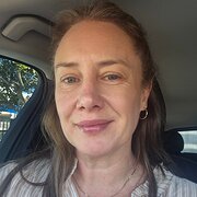 House Sitter - Professional and friendly female