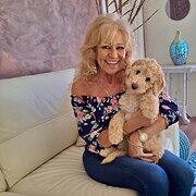 House Sitter - Trish - Responsible, Caring, Pet Lover