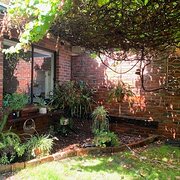 Home Owner wanting sitter in COBURG NORTH, Victoria
