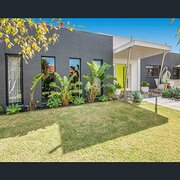 Home Owner wanting sitter in Melbourne, Victoria