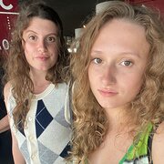 House Sitter - Ava
