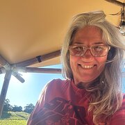 House Sitter - Hillary home and pet lover