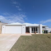 Home Owner wanting sitter in Mandurah , Western Australia