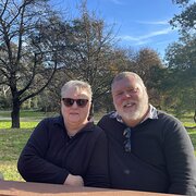 House Sitter - Non-smoking caring couple