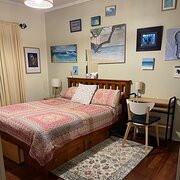 Home Owner wanting sitter in Perth, Western Australia