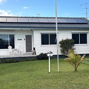 Home Owner wanting sitter in Sydney or Newcastle, New South Wales