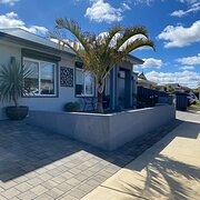 Home Owner wanting sitter in Rockingham / Mandurah, Western Australia