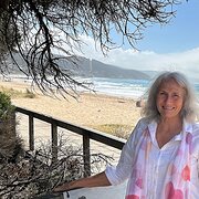 House Sitter - Maggie