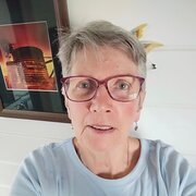 House Sitter - Jo