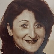 House Sitter - Bronni