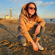 House Sitter - Giulia
