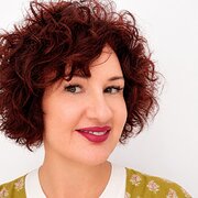 House Sitter - Kelly - Professional house sitter.