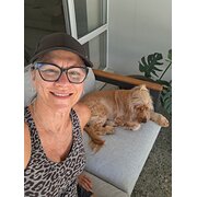 House Sitter - Reliable Robyn 