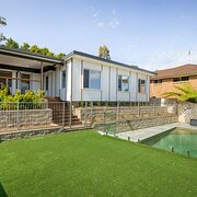 Home Owner wanting sitter in Sydney, New South Wales
