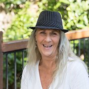 House Sitter - Jannine Umana