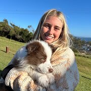 House Sitter - Jasmine