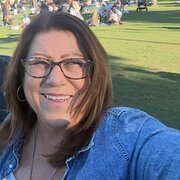 House Sitter - Donna