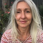 House Sitter - Daniella Sparks