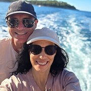 House Sitter - Mr and Mrs 