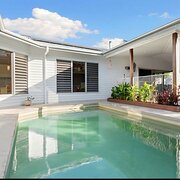 Home Owner wanting sitter in , Queensland