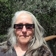 House Sitter - Julie