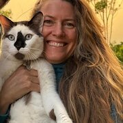 Home Owner wanting sitter in , Queensland