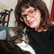House Sitter - Jasmine - Reliable Solo Sitter