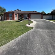 Home Owner wanting sitter in , Victoria