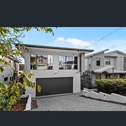 Home Owner wanting sitter in Brisbane , Queensland