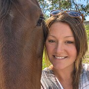 House Sitter - Candice