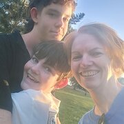 House Sitter - Kelley + 2 pet-loving teens